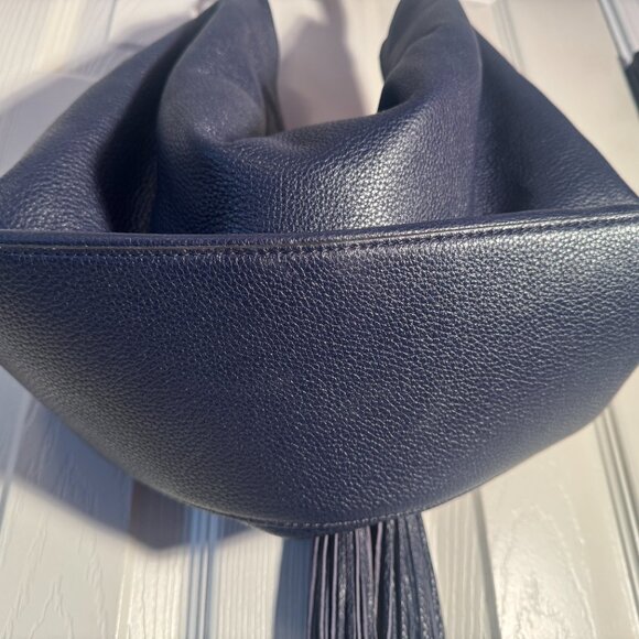Navy Rebecca Minkoff Handbag in EUC - Picture 3 of 4